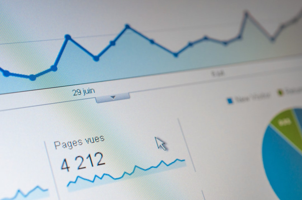 ROI publicitaire : pourquoi mesurer uniquement les clics sous-estime l'impact des médias thématiques